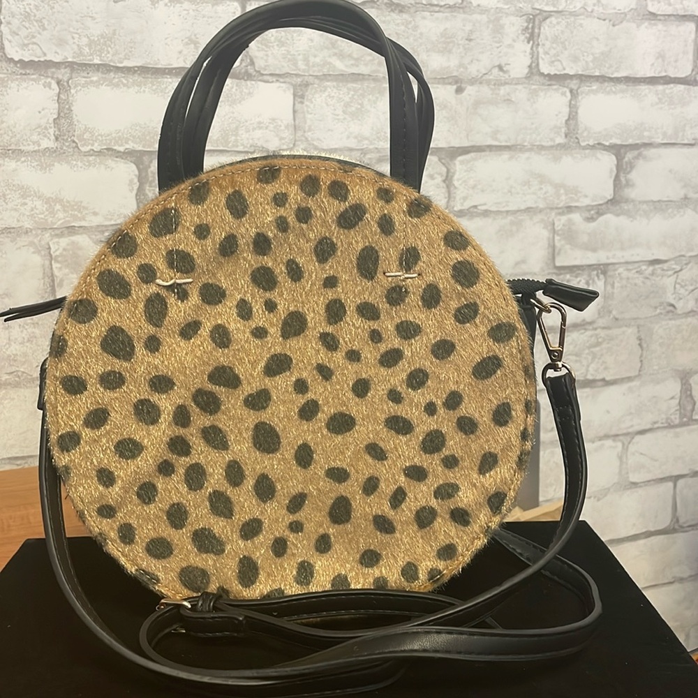 Lulus Nine Lives Leopard Print Circle Bag. Excellent condition